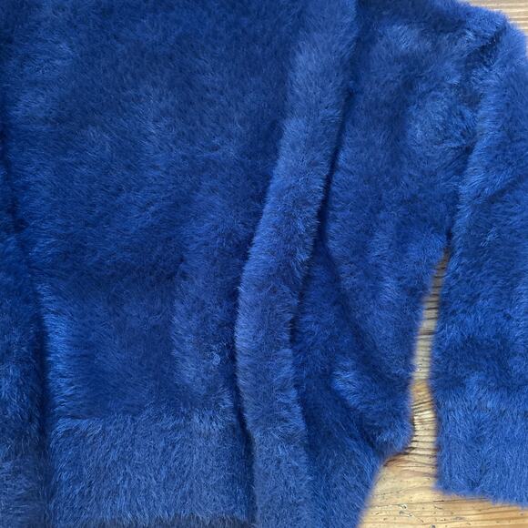 Altar'd State blue fuzzy mock neck cropped oversized sweater SIZE S - Picture 2 of 5